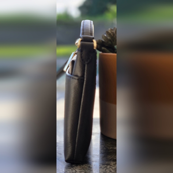 Kate Spade Sadie Crossbody Bag - Picture 4 of 12